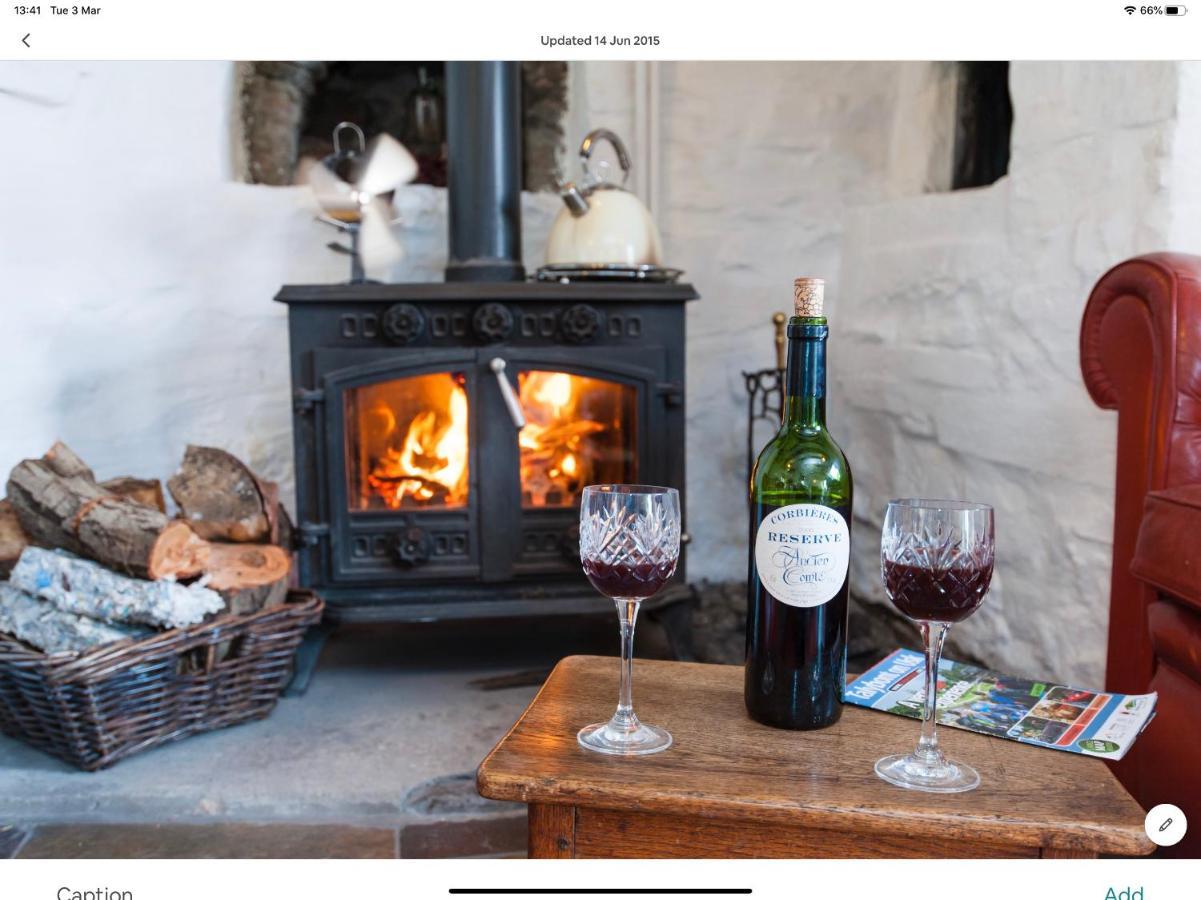 Ty Fferm Hen, Ancient Farmhouse, Coity Bach Talybont-on-Usk Esterno foto