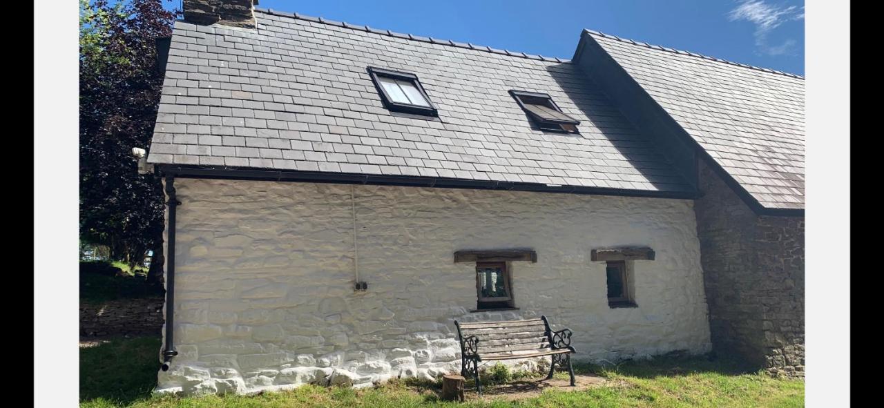 Ty Fferm Hen, Ancient Farmhouse, Coity Bach Talybont-on-Usk Esterno foto